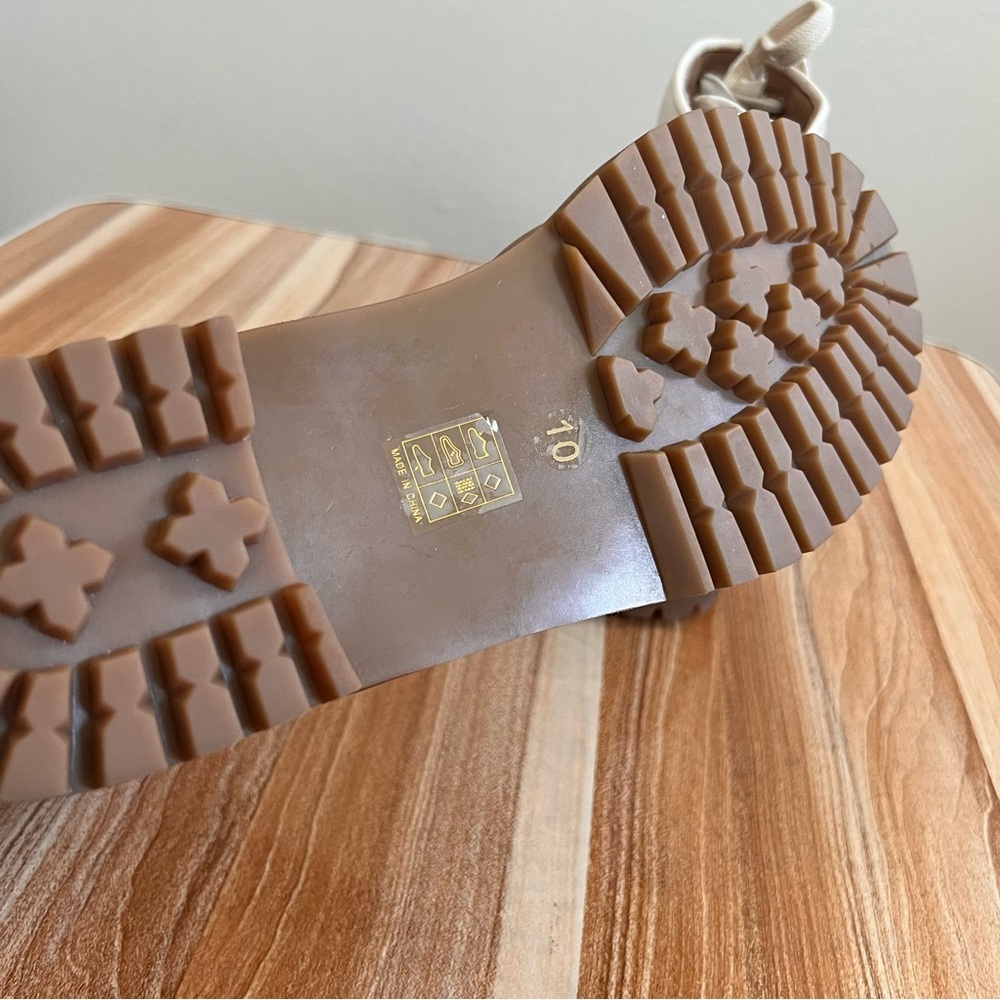 Oasis Society Alissa Modern Hiking Boots - Picture 7 of 11
